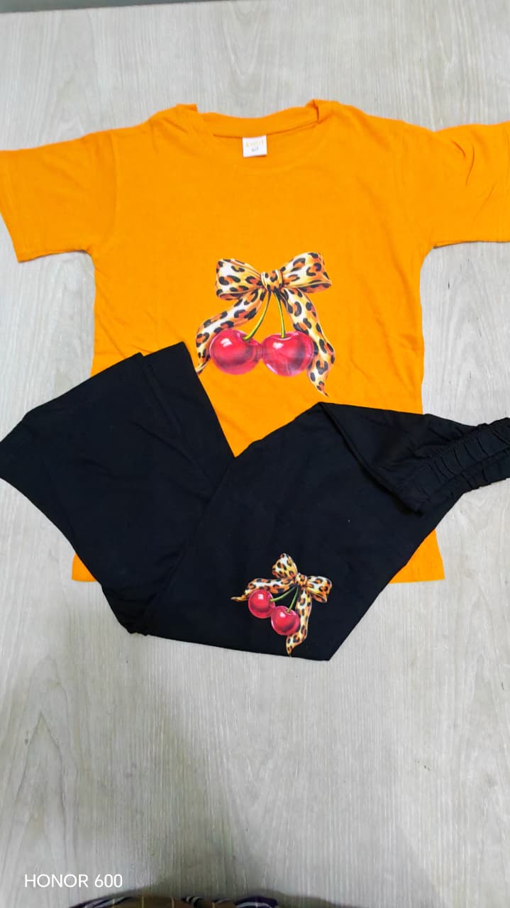 3d orange T-Shirt & Striped Wide-Leg Pants Set